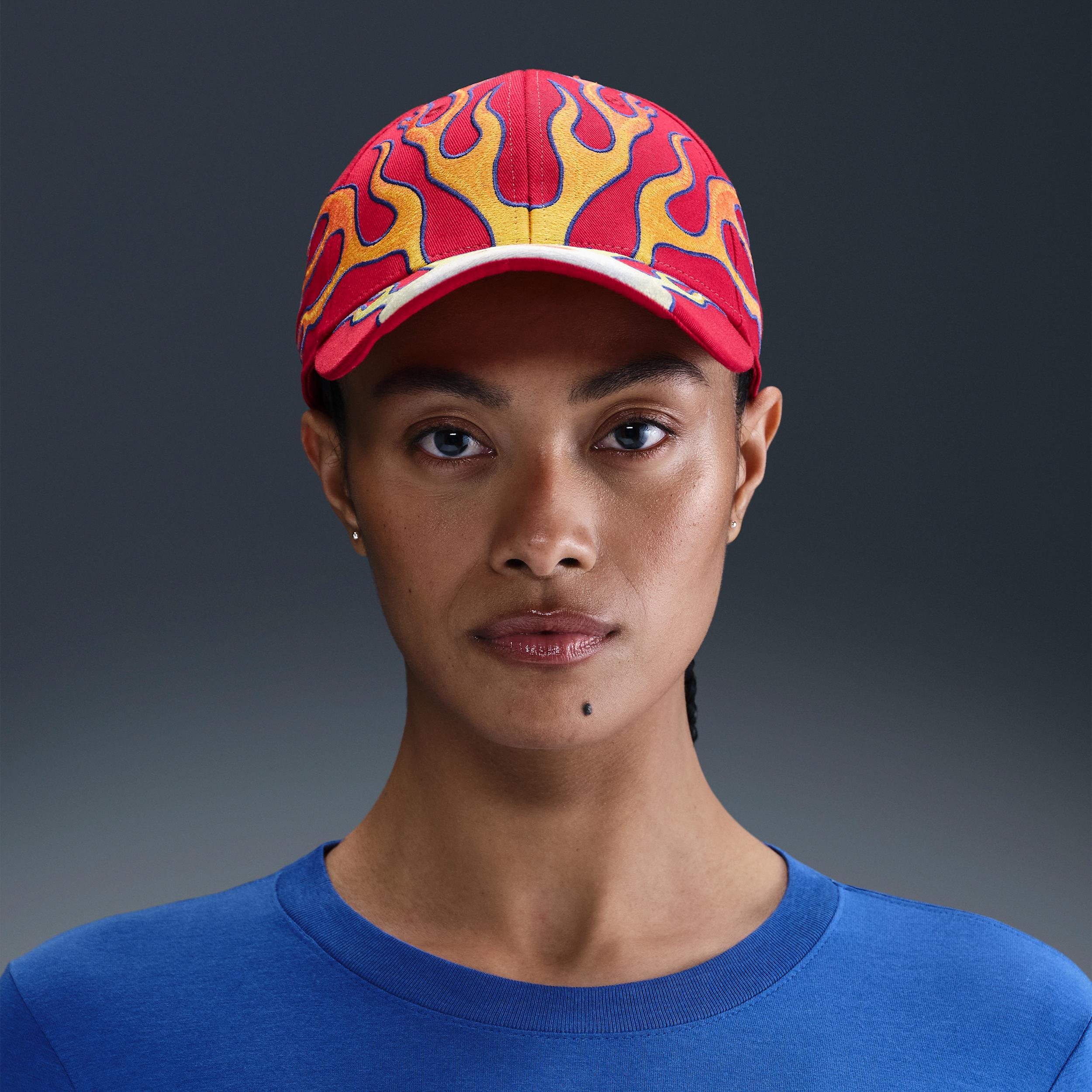 Nike Unisex Club Cap Structured OG Flame Cap by NIKE