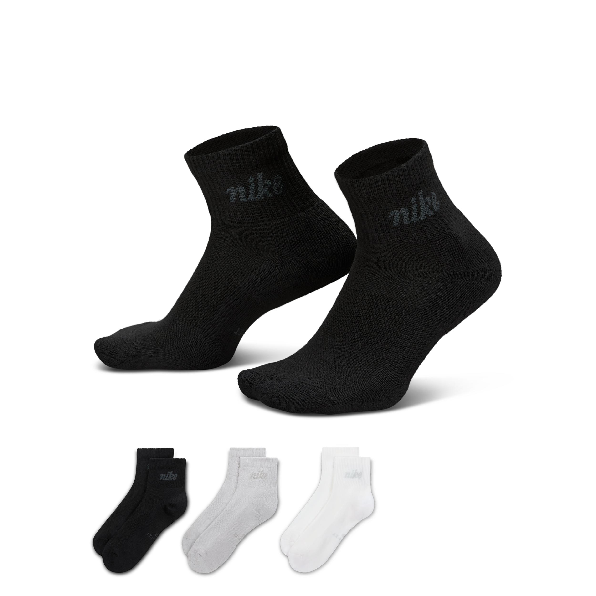 Nike Unisex Everyday Elevated Ankle Socks (3 Pairs) by NIKE