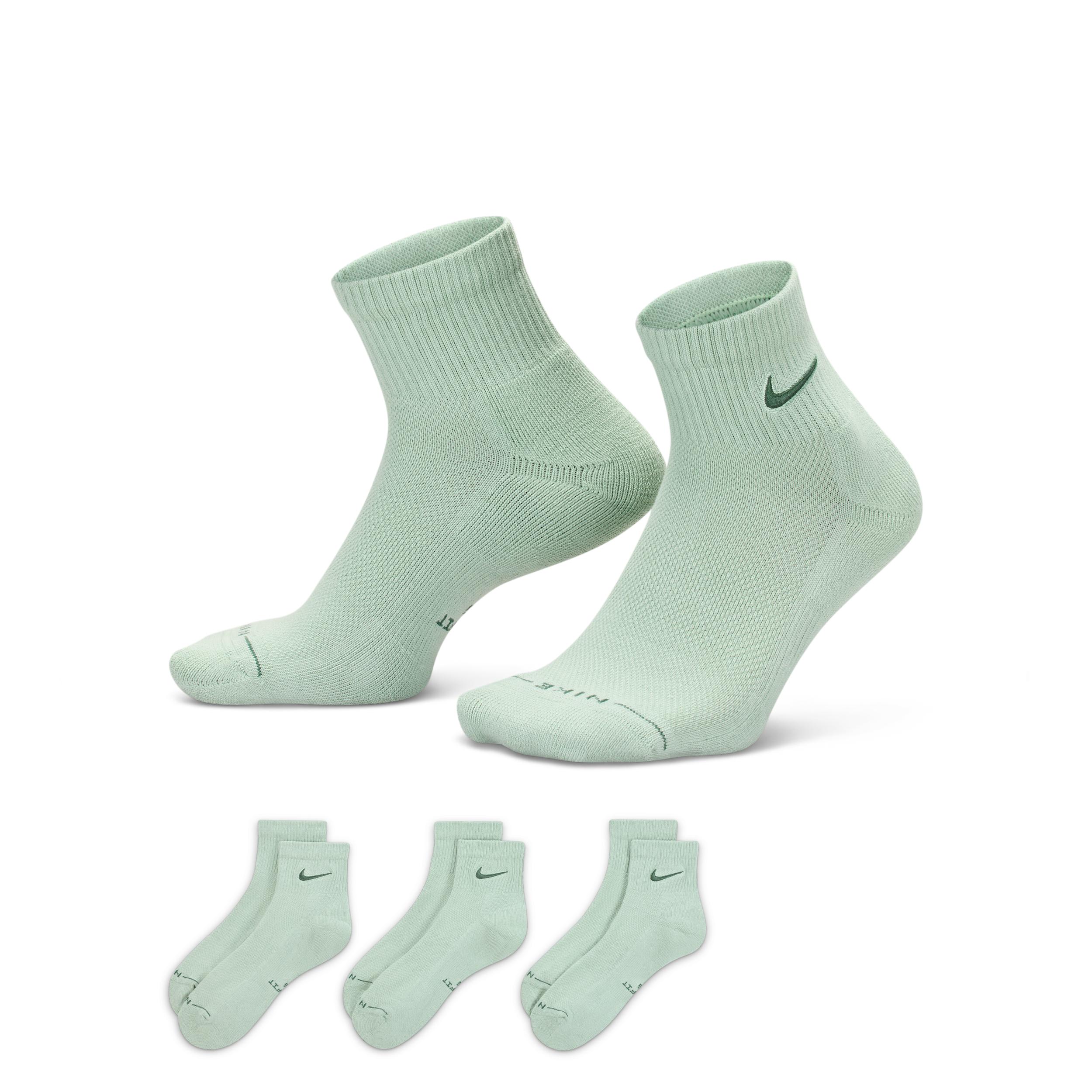 Nike Unisex Everyday Elevated Ankle Socks (3 Pairs) by NIKE