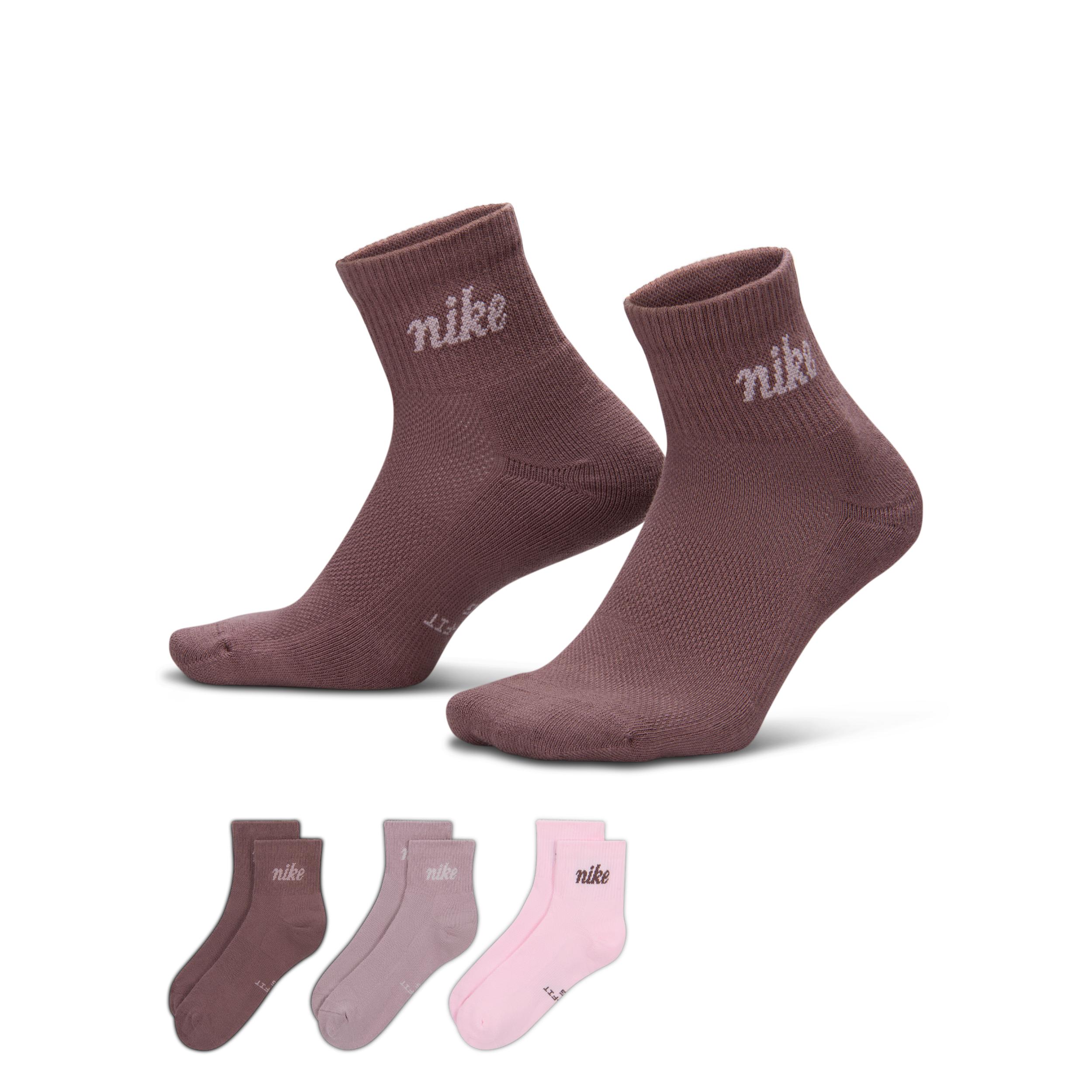 Nike Unisex Everyday Elevated Ankle Socks (3 Pairs) by NIKE