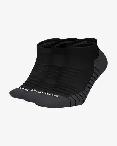 Nike Unisex Everyday Max Cushioned Training No-Show Socks (3 Pairs) by NIKE