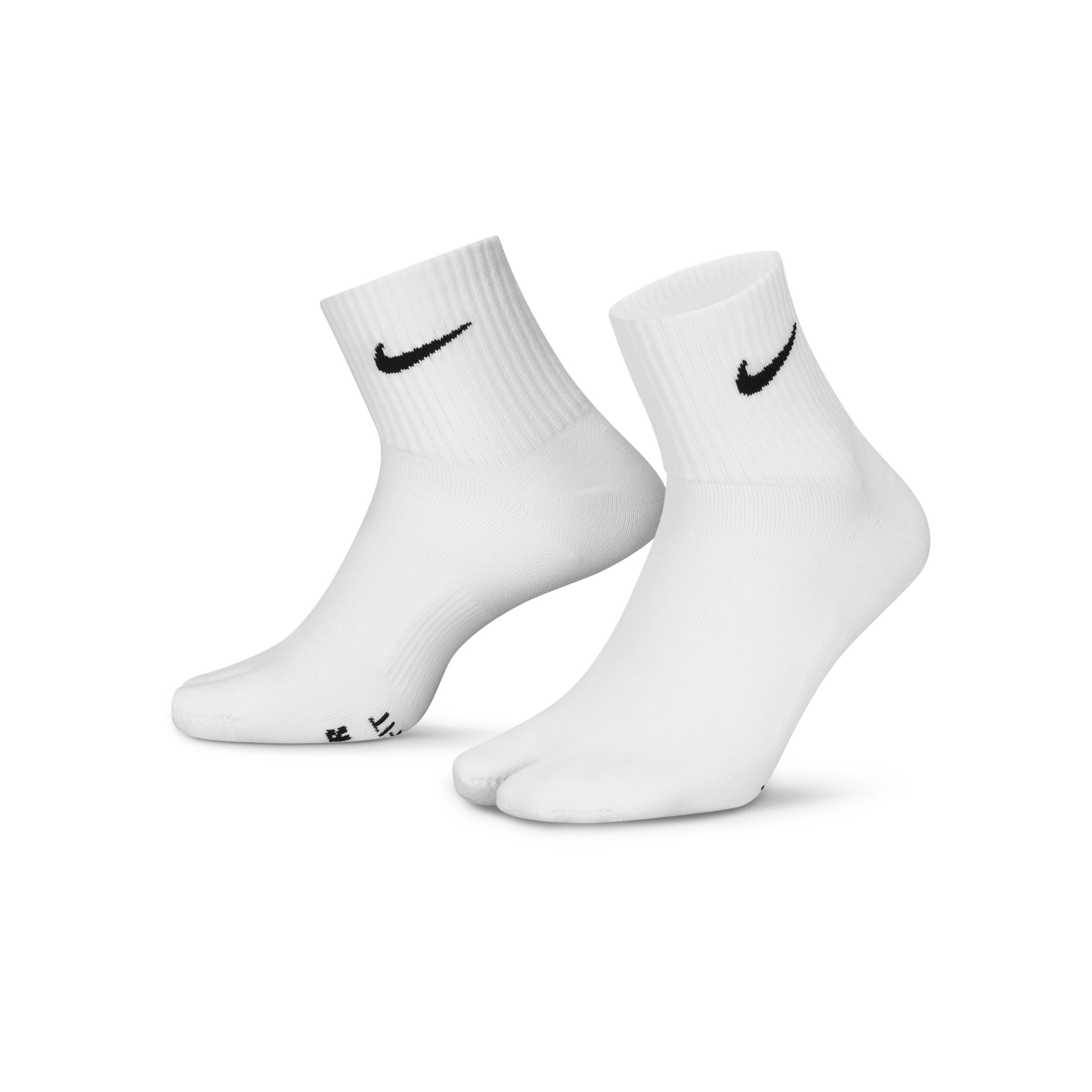 Nike Unisex Everyday Plus "Rift" Lightweight Split-Toe Ankle Socks by NIKE