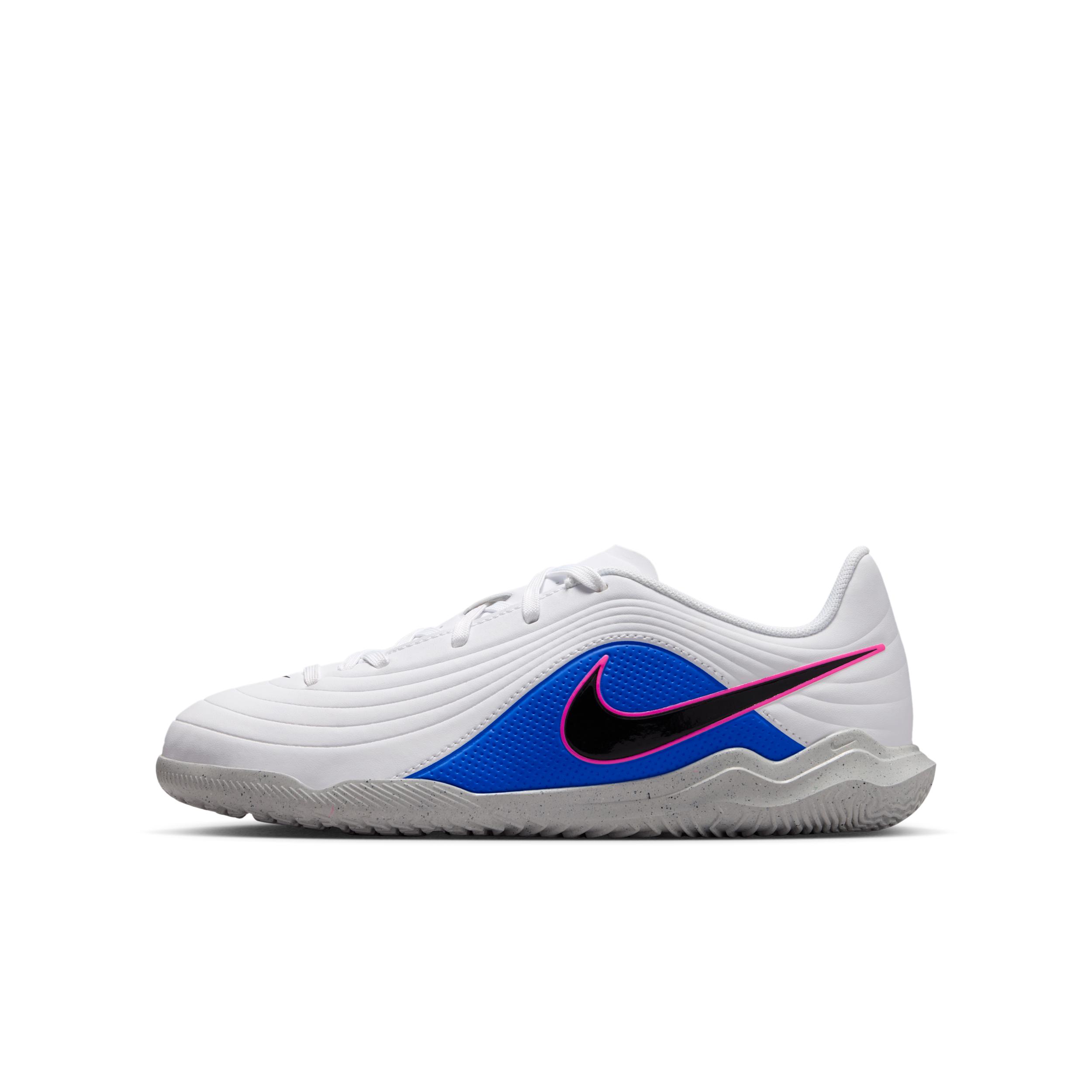 Nike Unisex Jr. Tiempo Maestro Club Indoor/Court Low-Top Soccer Shoes by NIKE