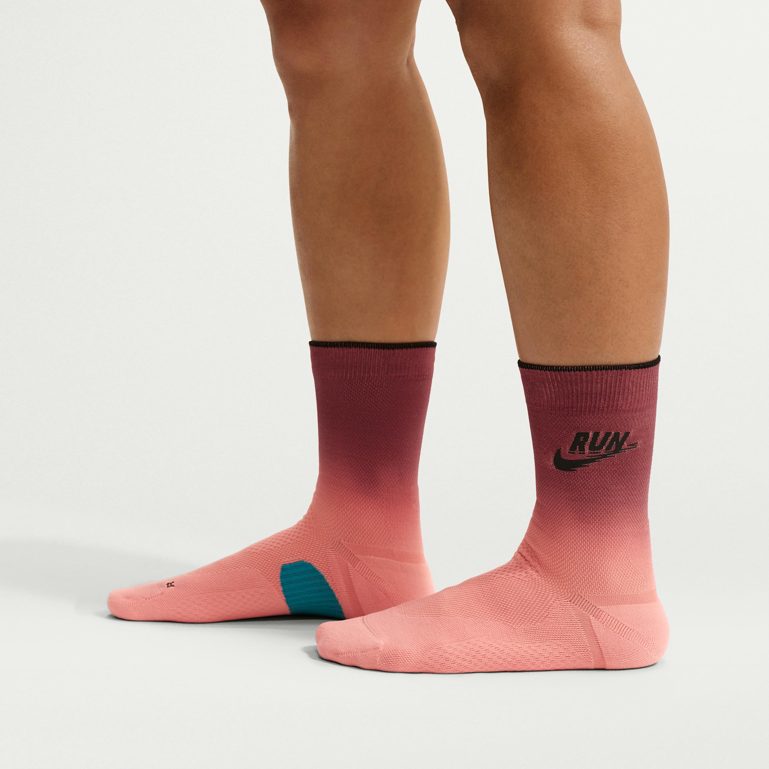 Nike Unisex Run Midweight Running Crew Socks (1 Pair) by NIKE