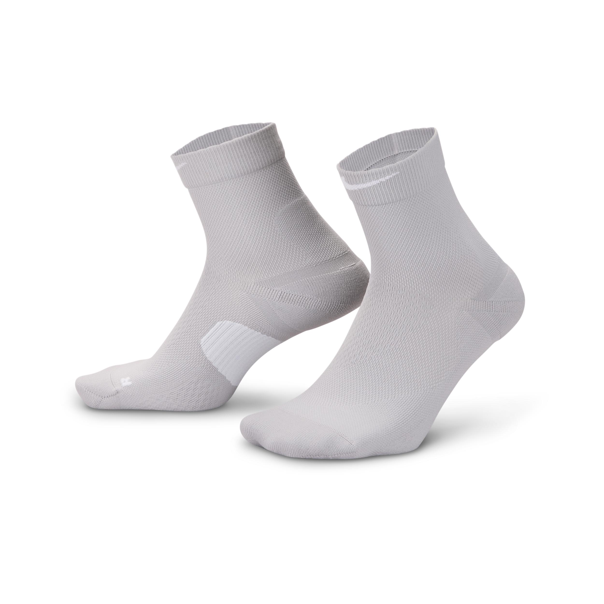 Nike Unisex Run Midweight Running Micro-Crew Socks (1 Pair) by NIKE