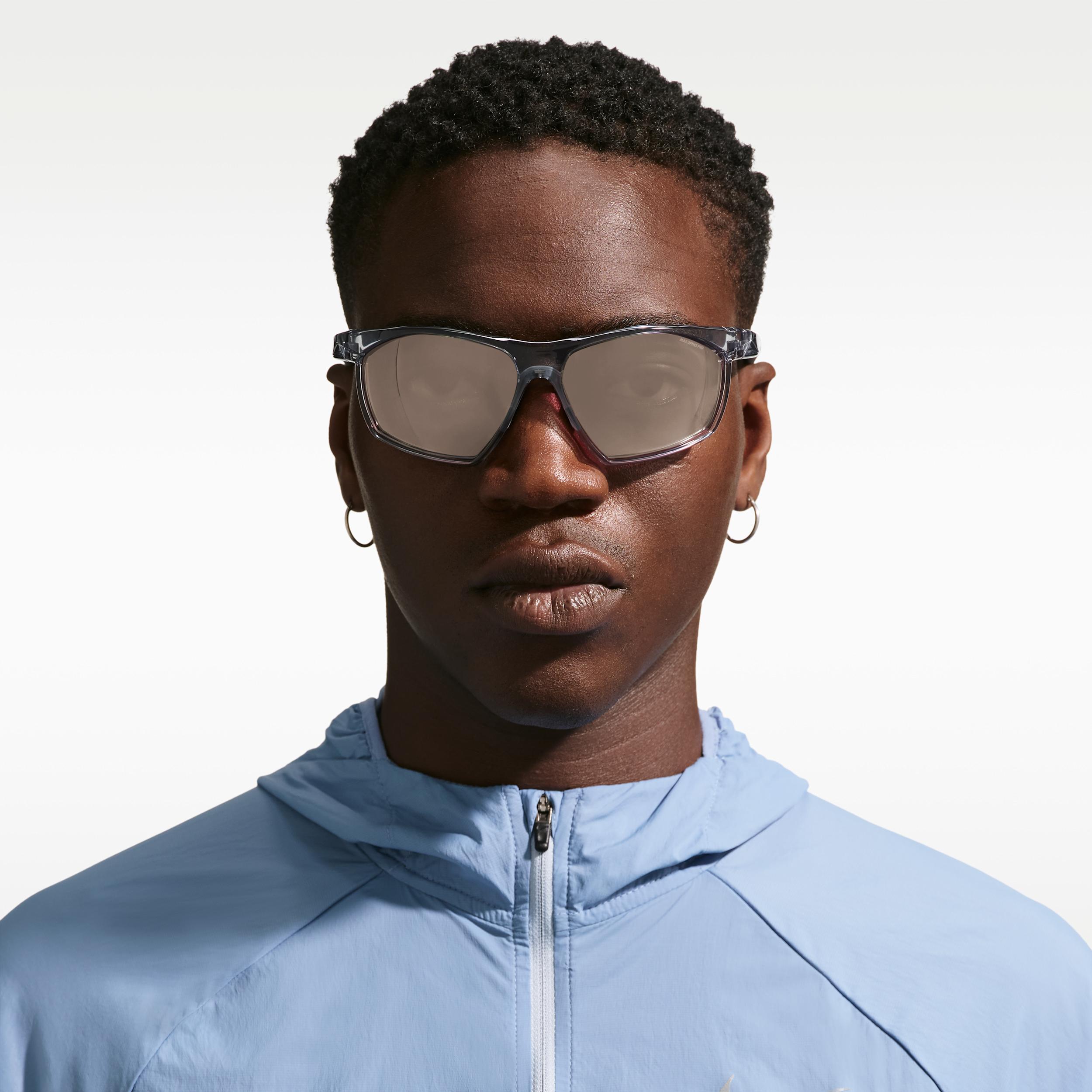 Nike Unisex Windtrack Heat Road Tint by NIKE