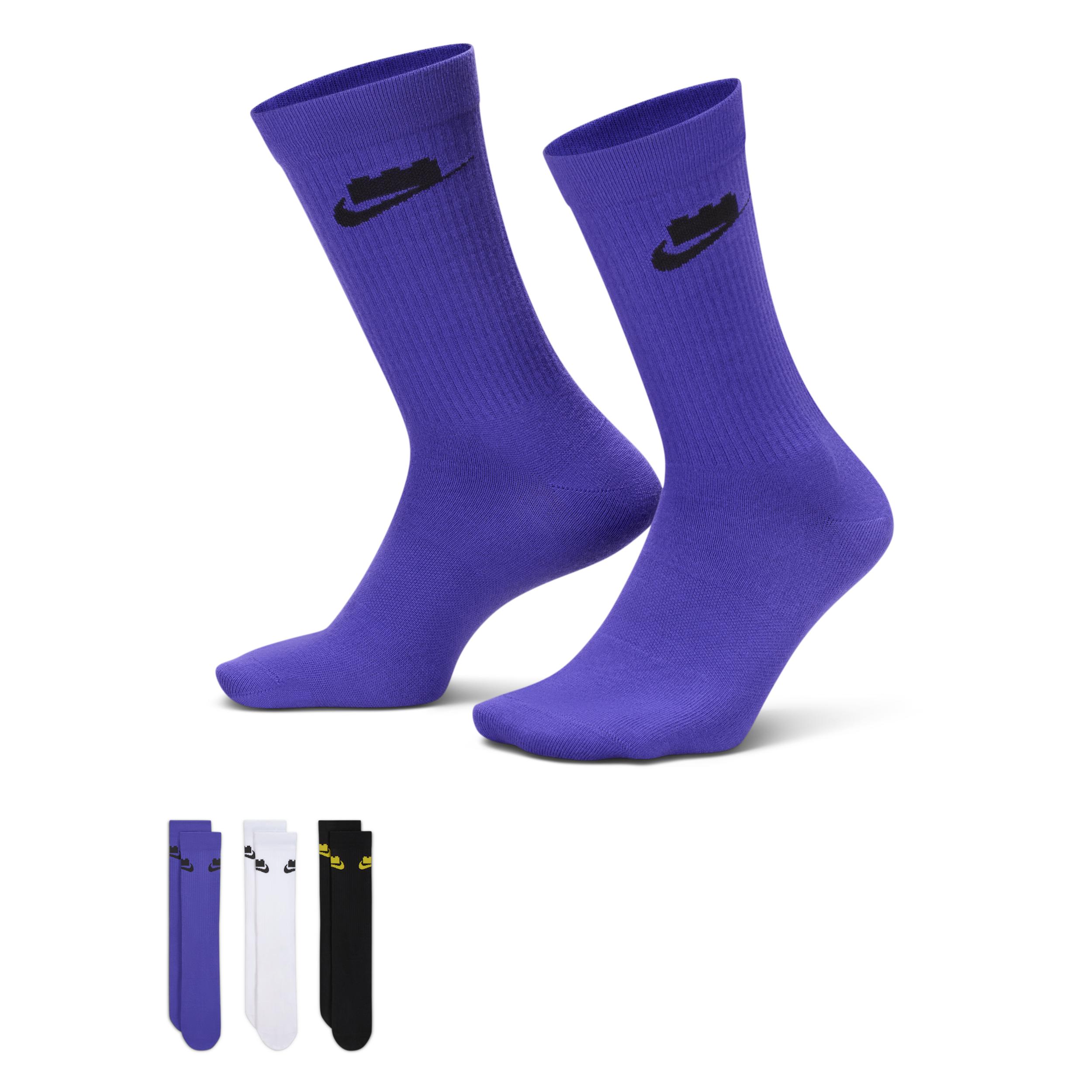 Nike Unisex x LEGOÂ® Collection Everyday Essentials Crew Socks (3 Pairs) by NIKE