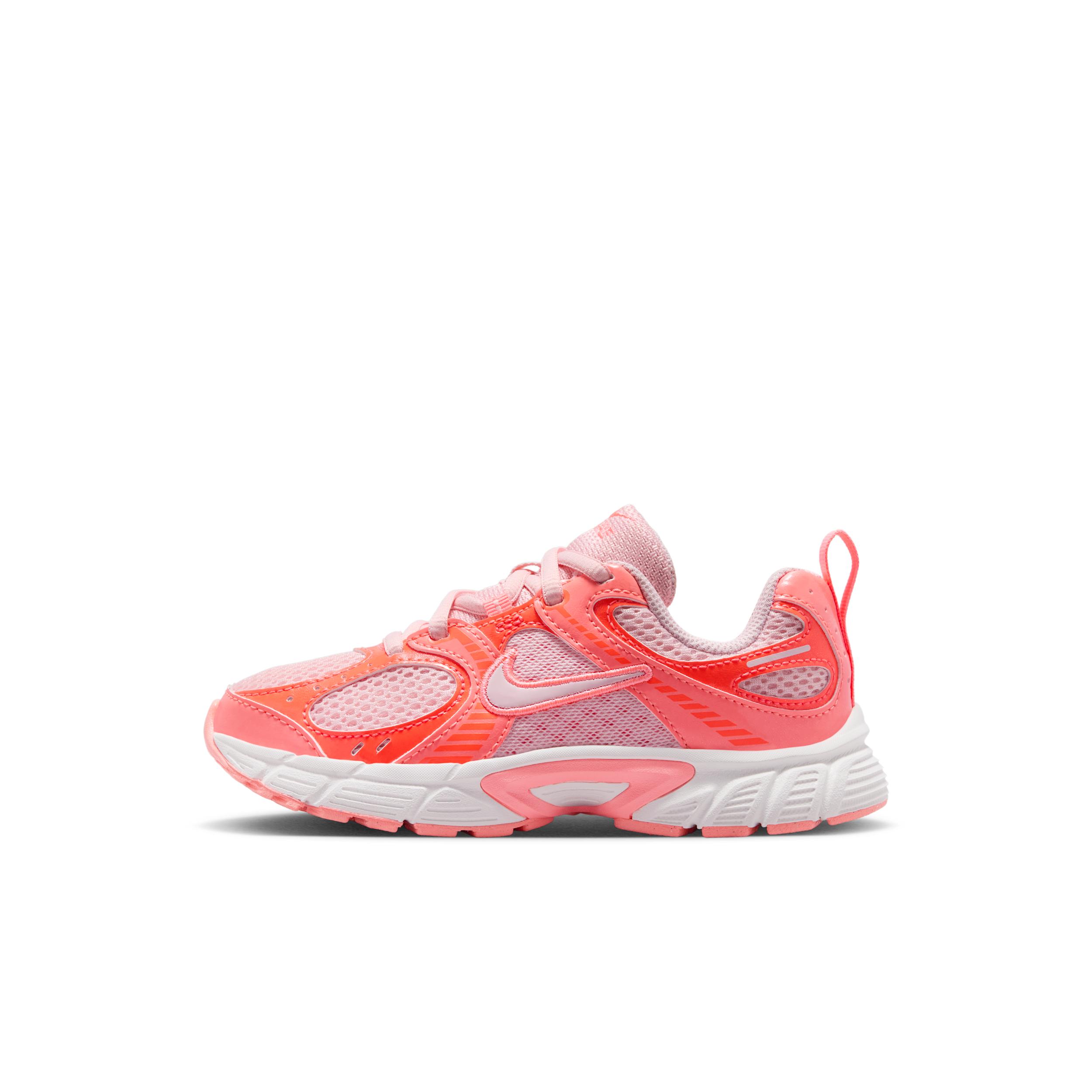 Nike V5 RNR Little Kids' Shoes (Classic laces) by NIKE