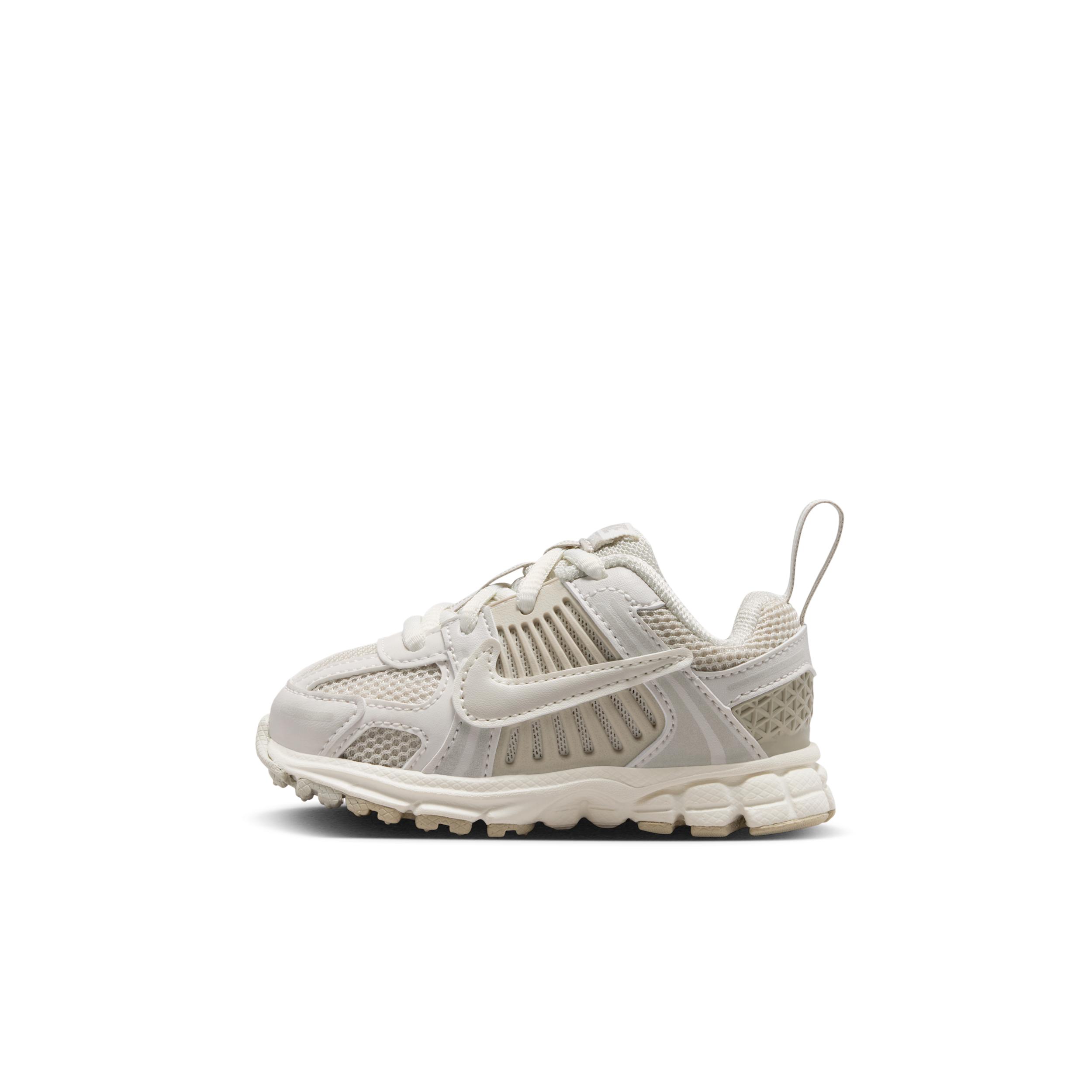 Nike Vomero 5 Baby/Toddler Shoes Classic Laces by NIKE