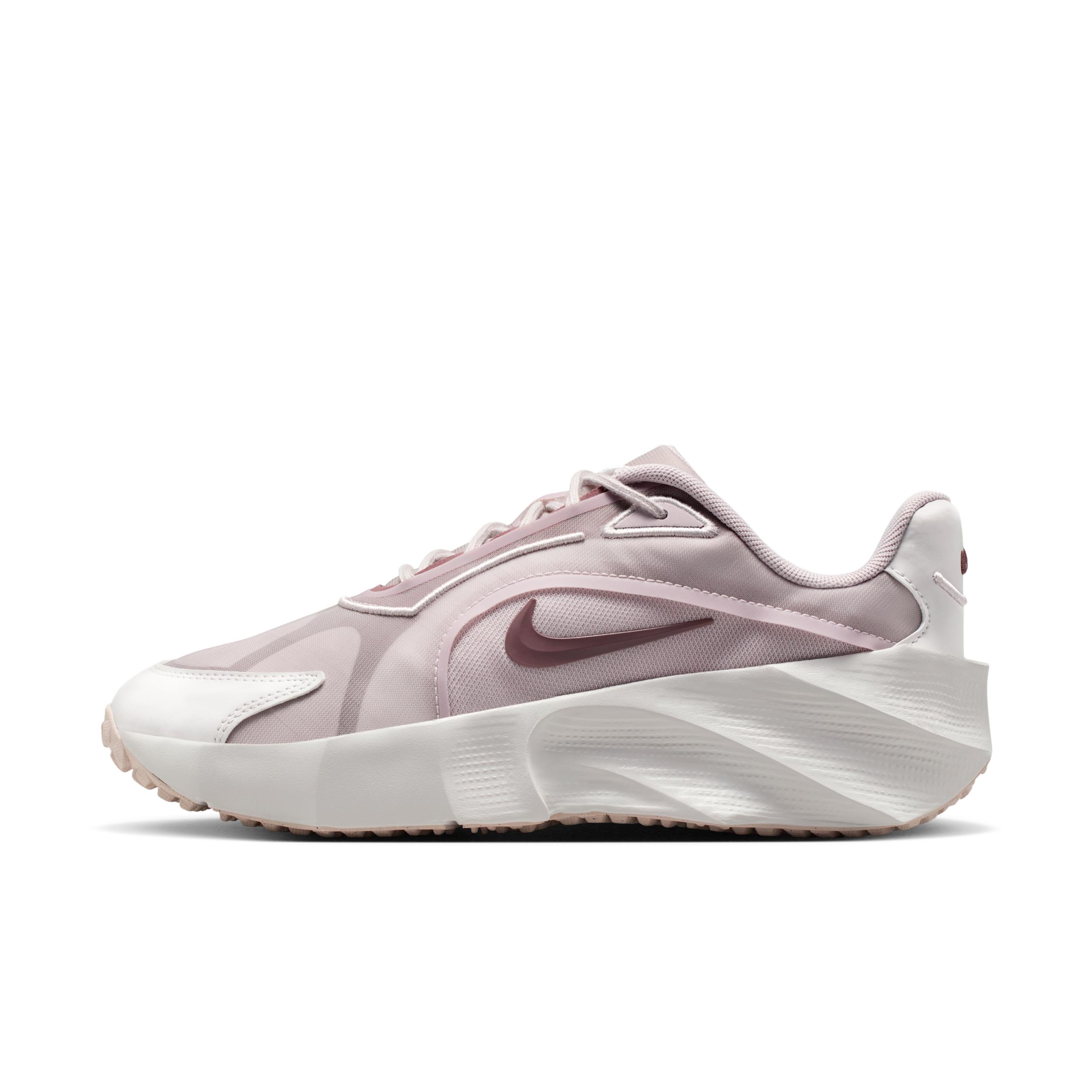 Nike Women's Aura Edge Shoes by NIKE