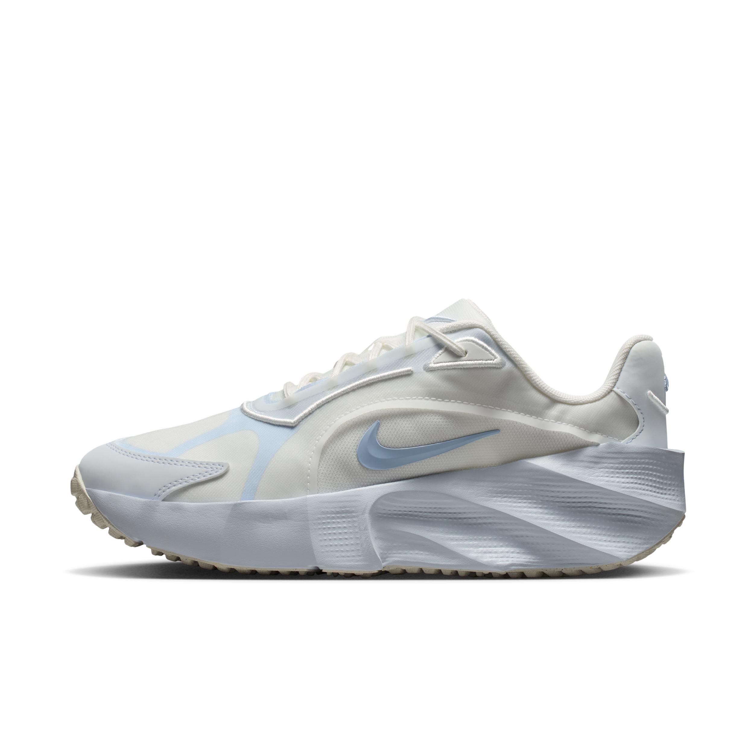 Nike Women's Aura Edge Shoes by NIKE