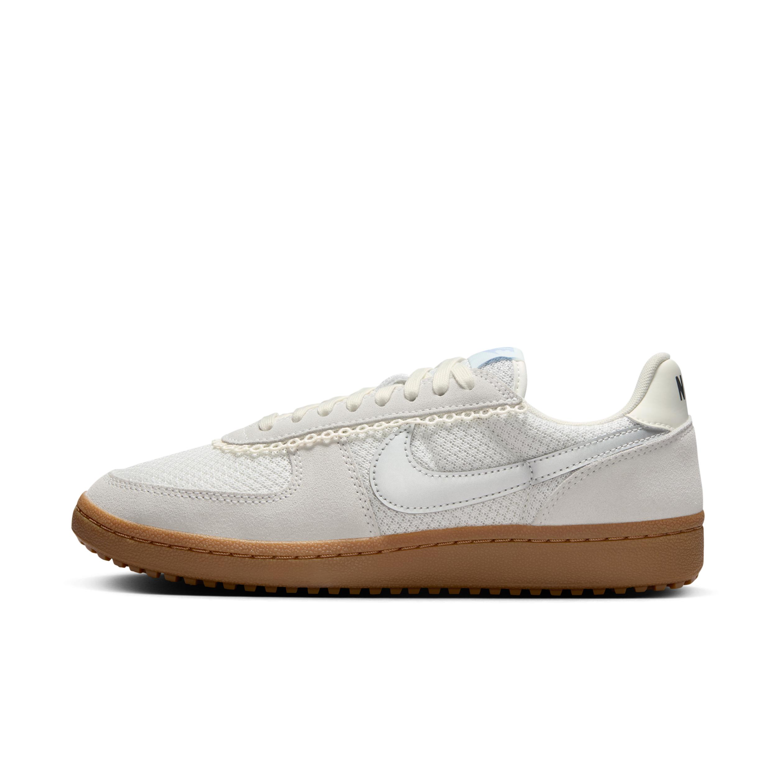 Nike Women's Field General Shoes by NIKE