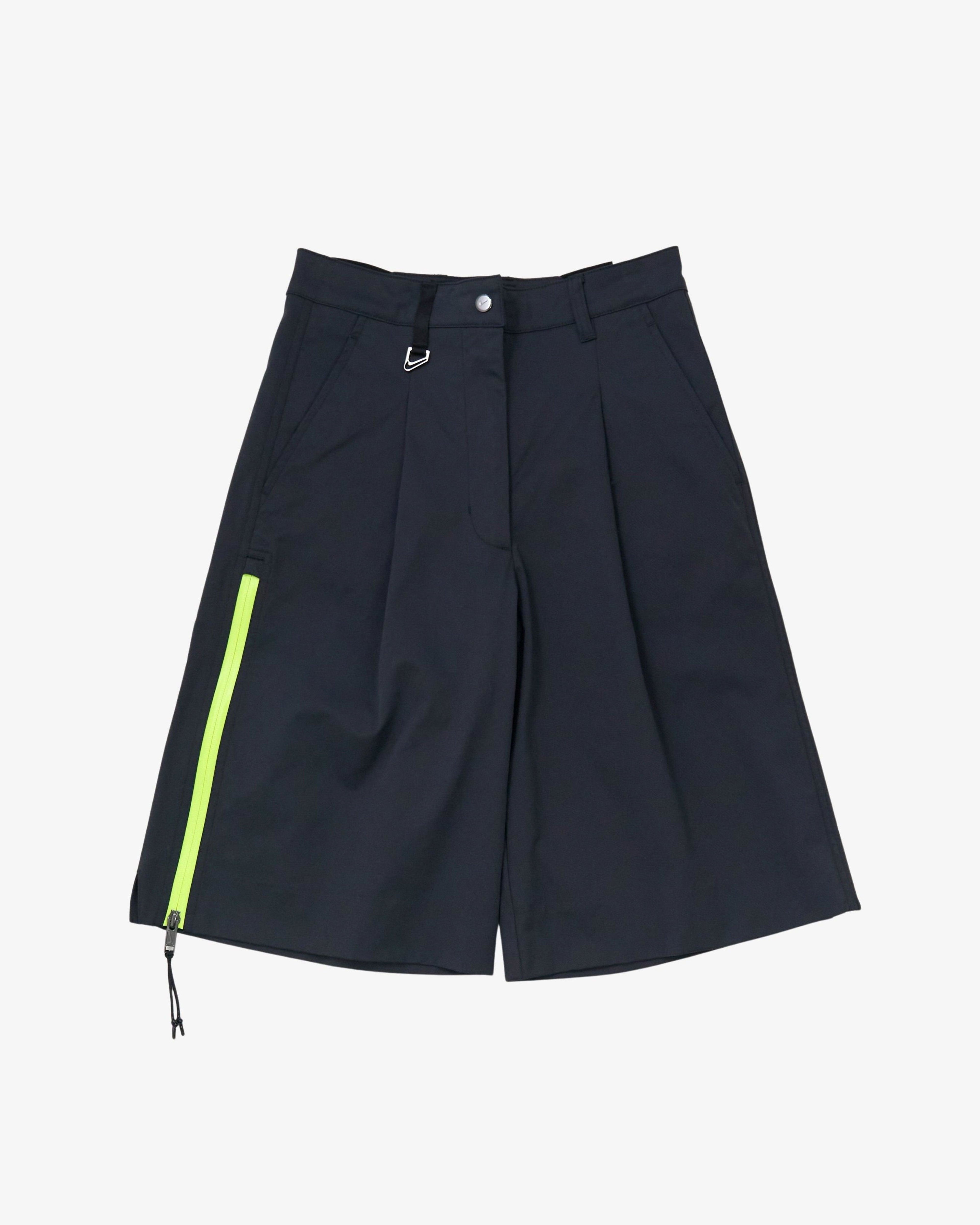 Nike - Women's NSW LR Short Arrvrnt - (II3945-010) by NIKE