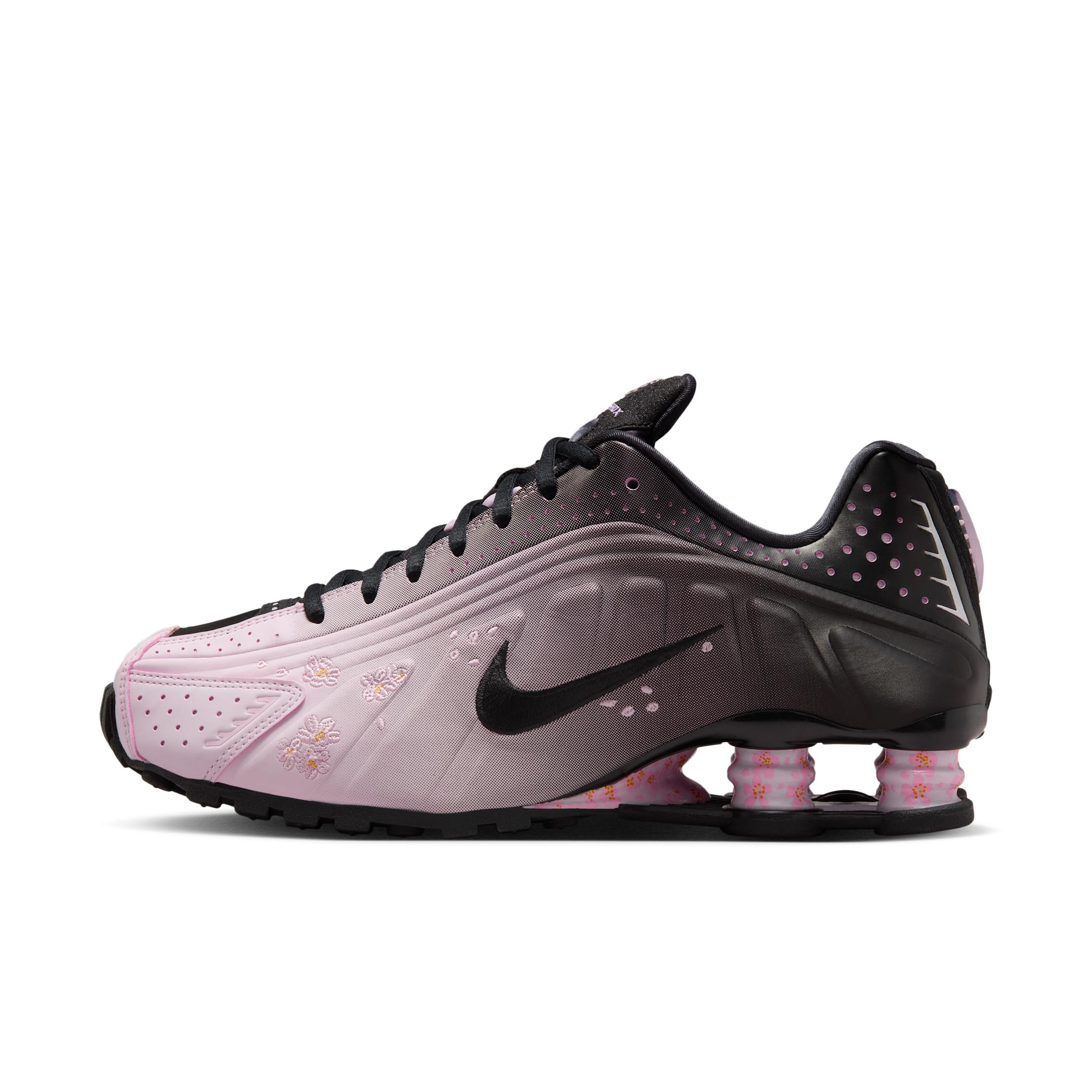 Nike Women's Shox R4 Shoes by NIKE