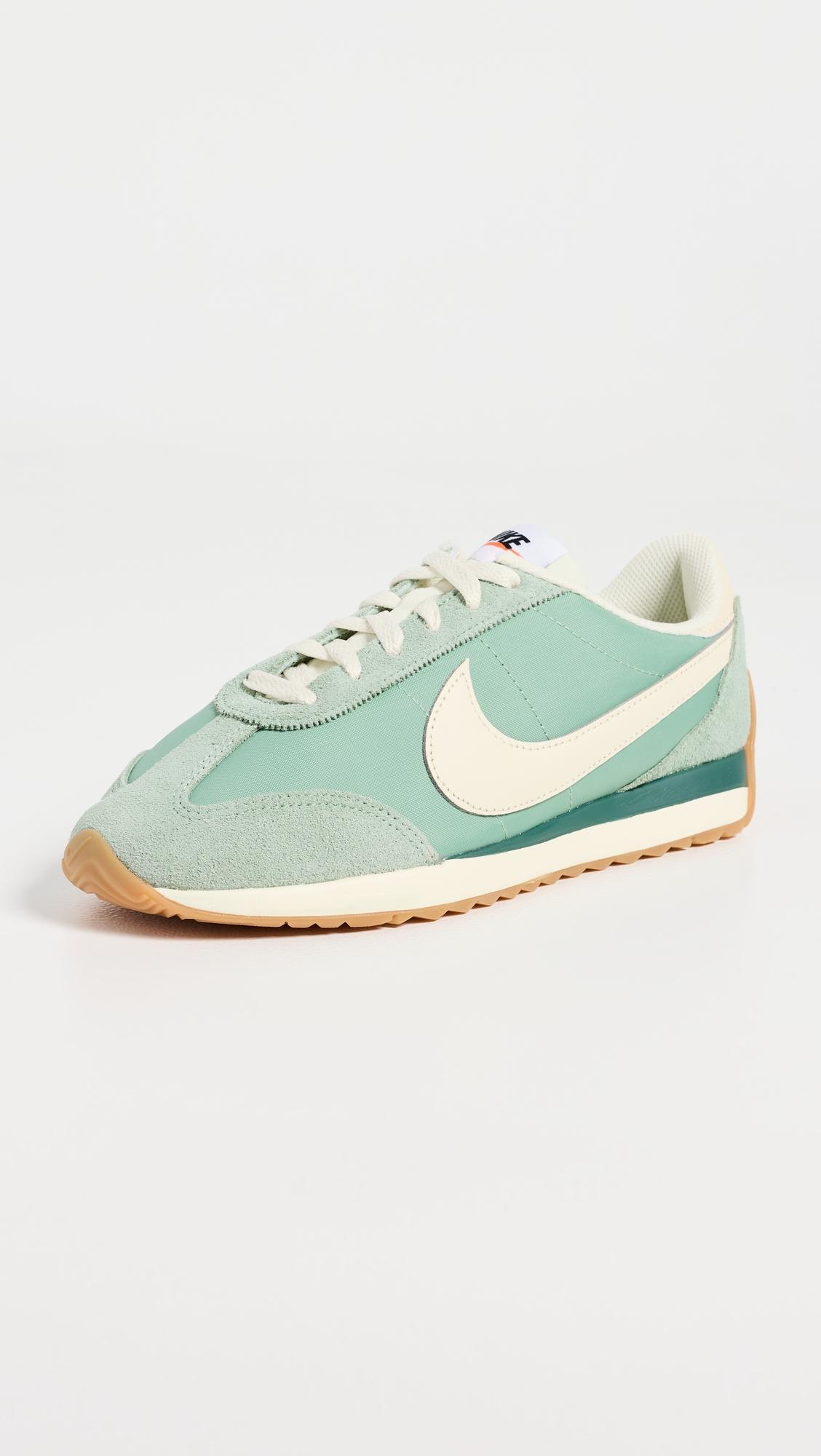 Pacific Sneakers by NIKE