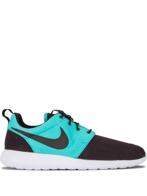 Rosherun low-top sneakers by NIKE