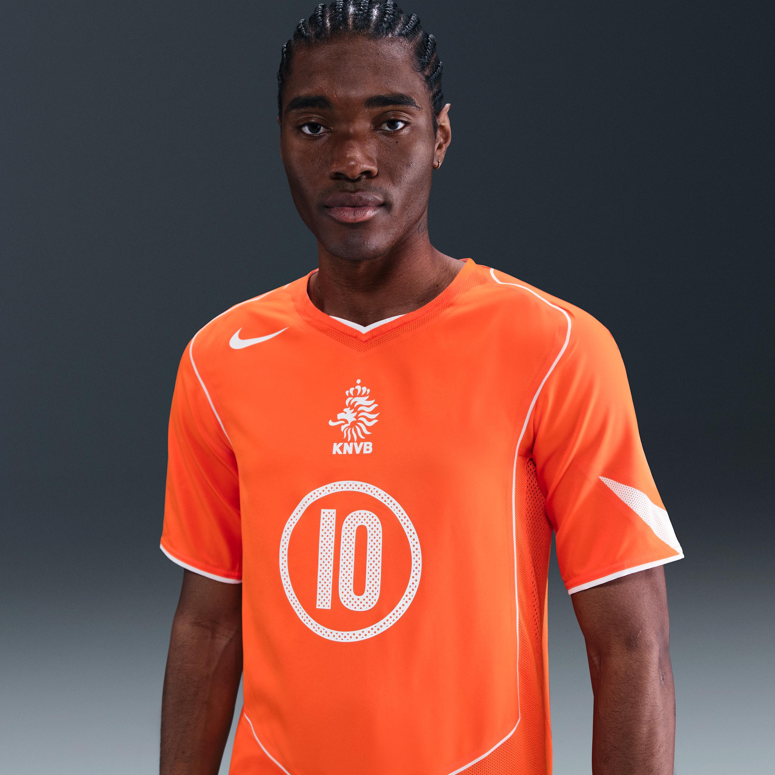 Ruud van Nistelrooy Netherlands 2004 Total 90 Reissue Nike Men's Soccer Replica Jersey by NIKE