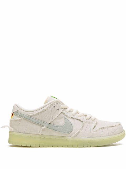 SB Dunk Low "Mummy" sneakers by NIKE