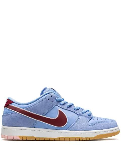 SB Dunk Low "Phillies" sneakers by NIKE