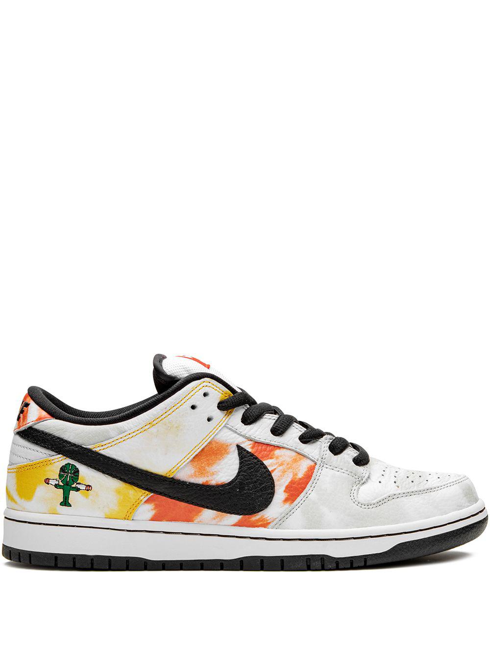 SB Dunk Low "Tie-Dye Rayguns 2019 - White" sneakers by NIKE