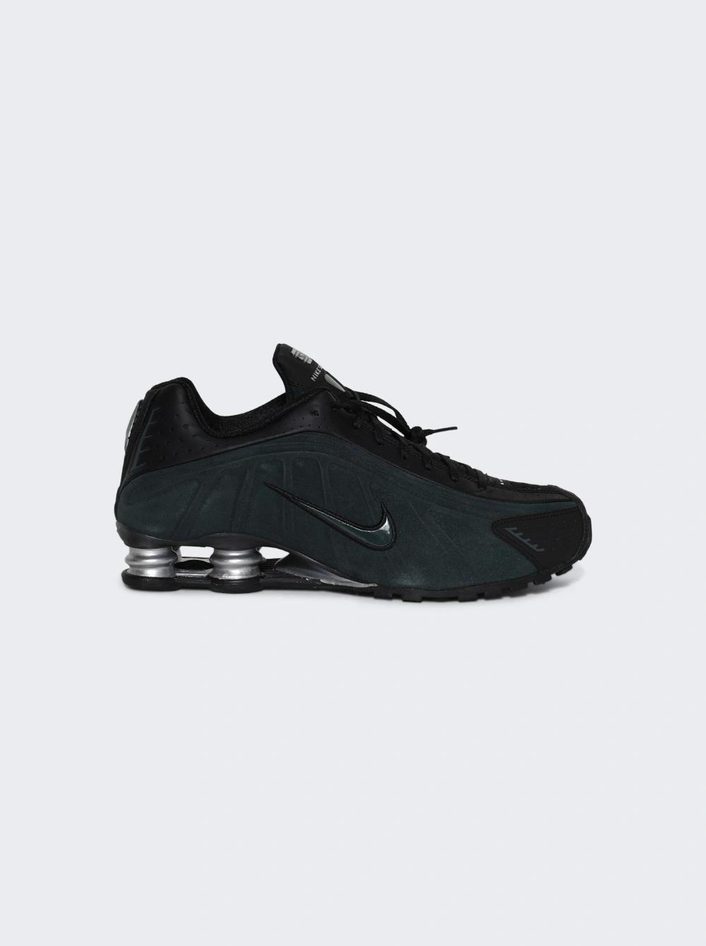 Shox R4 Se 2 Sneakers Black And Seaweed-metallic Silver  | The Webster by NIKE