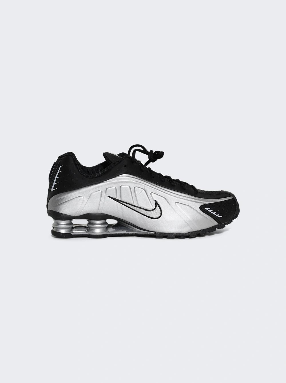 Shox R4 Sneakers Metallic Silver And Metallic Silver-black  | The Webster by NIKE