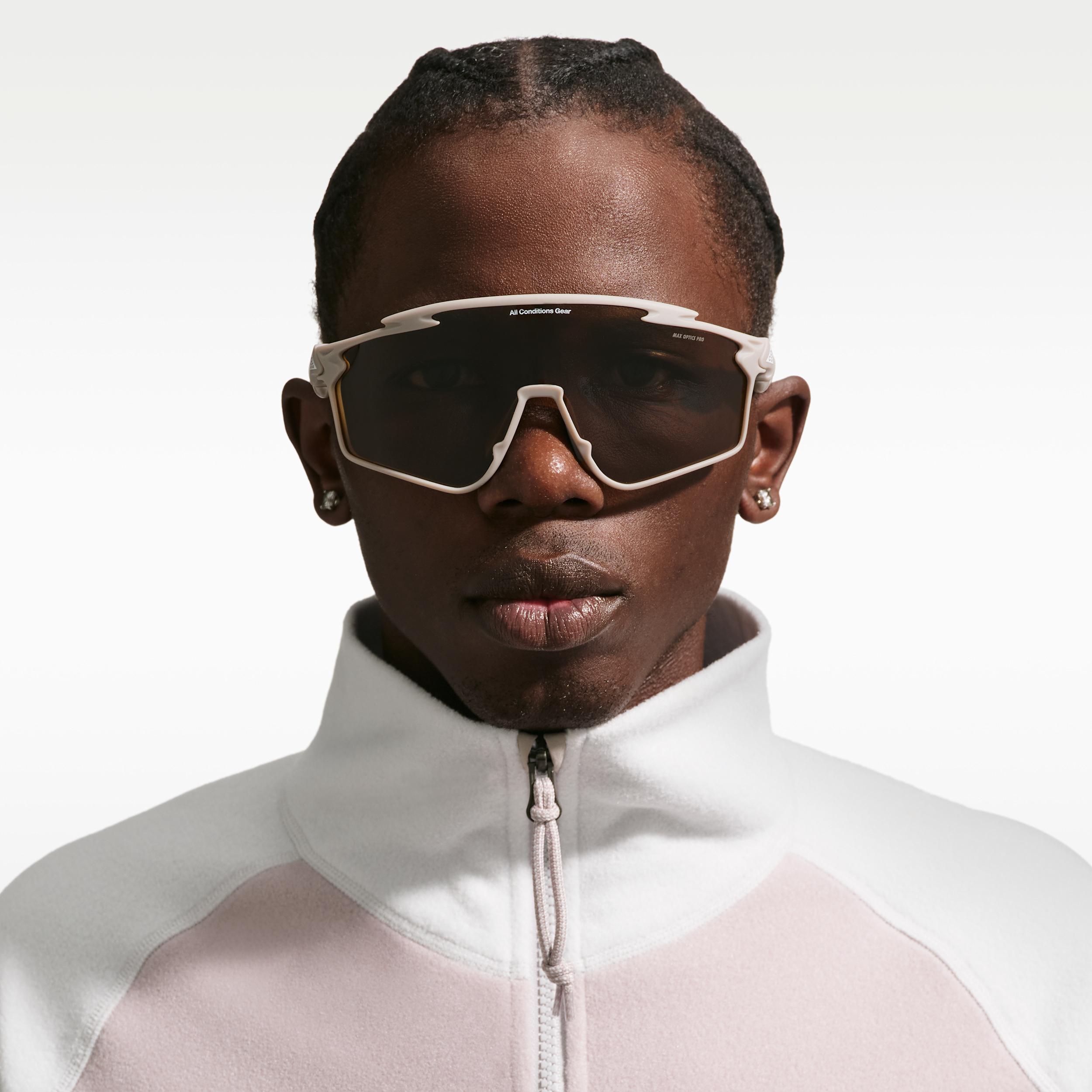 Unisex Nike ACG Vista Vert Terrain Tint by NIKE