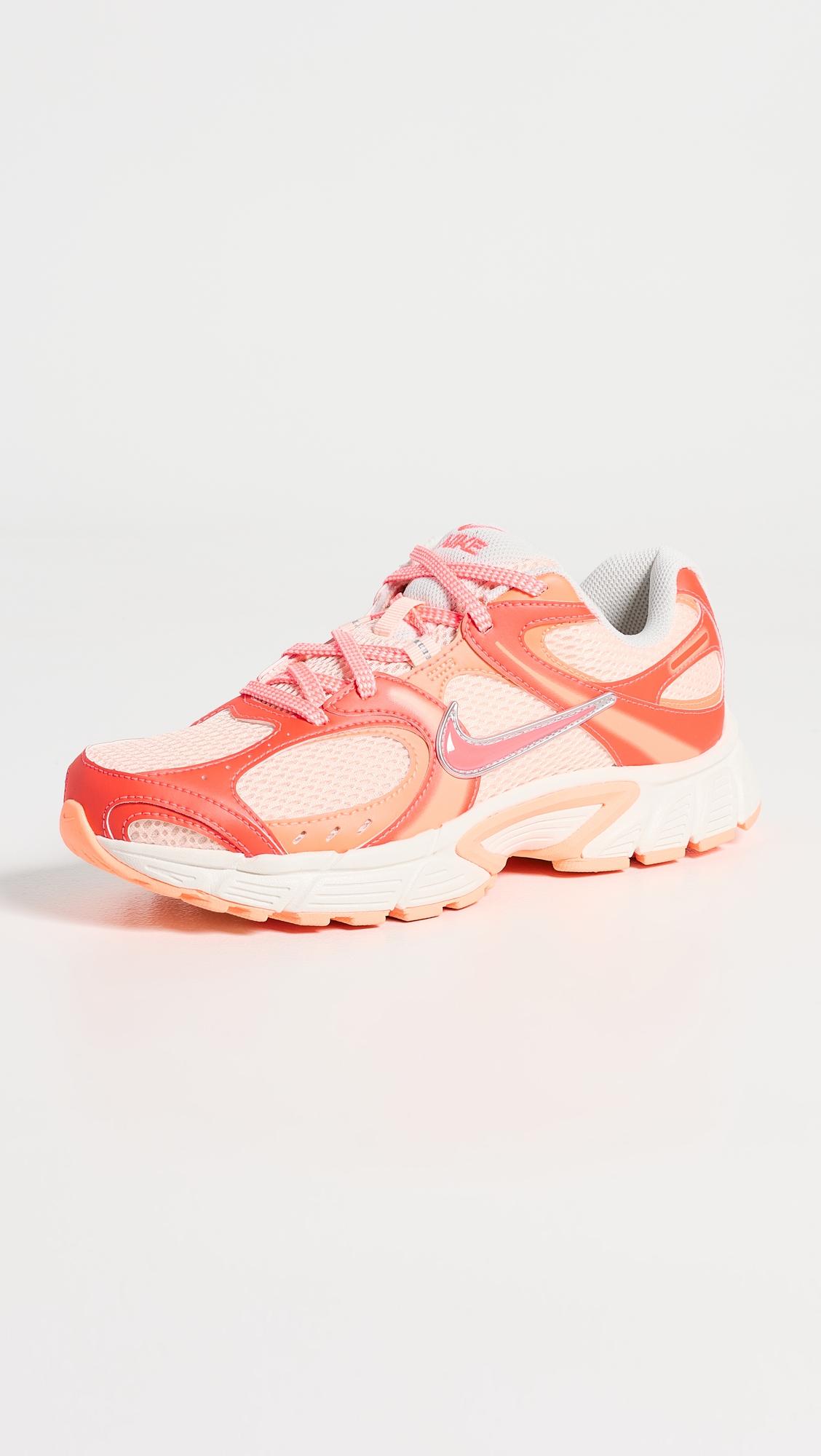 V5 RNR Sneakers by NIKE