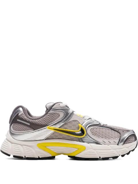 V5 RNR  low-top sneakers by NIKE