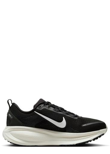 Vomero 18 sneakers by NIKE