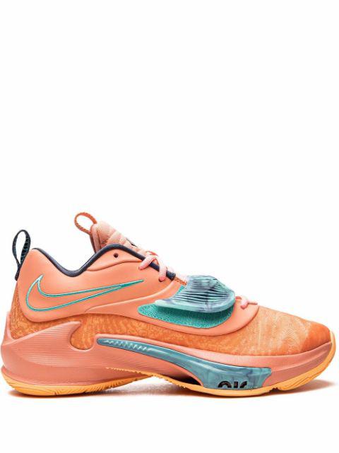 Zoom Freak 3 "Crimson Bliss" sneakers by NIKE