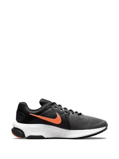 Zoom Prevail sneakers by NIKE