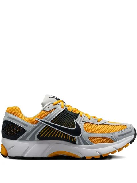 Zoom Vomero 5 "University Gold" sneakers by NIKE