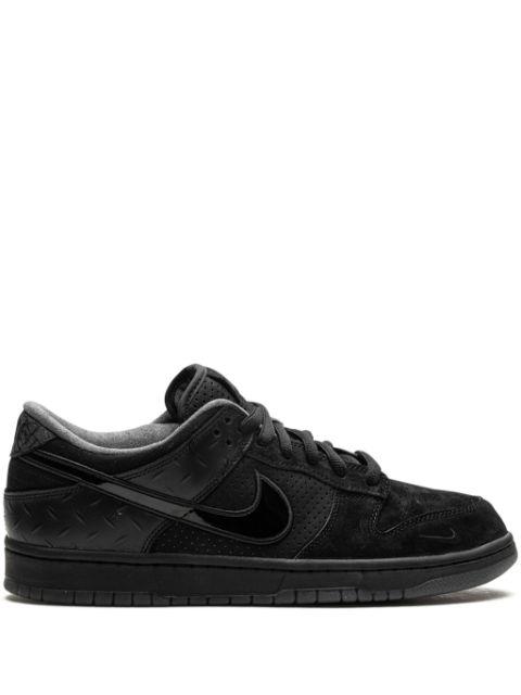 x Division Street Dunk Low What The Duck Alternate sneakers by NIKE