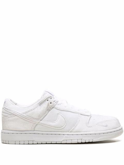 x Dover Street Market Nike Dunk Low "Triple White Velvet" sneakers by NIKE