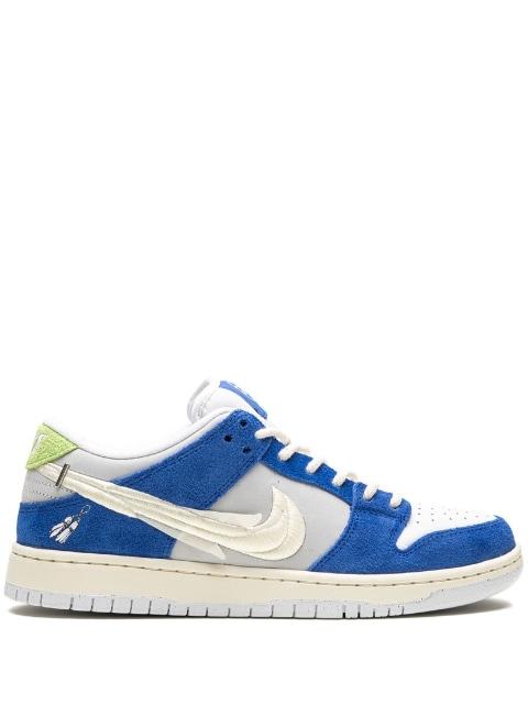 x Fly Streetwear SB Dunk Low "Gardenia" sneakers by NIKE