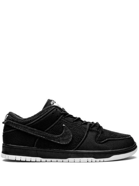 x Gnarhunters SB Dunk Low sneakers by NIKE