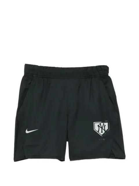 x MLB New York Yankees logo-detail shorts by NIKE