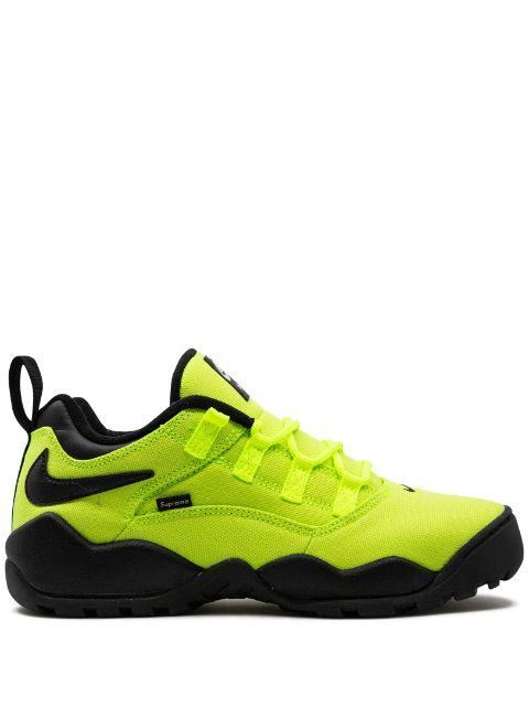 x Supreme SB Darwin Low "Volt" sneakers by NIKE