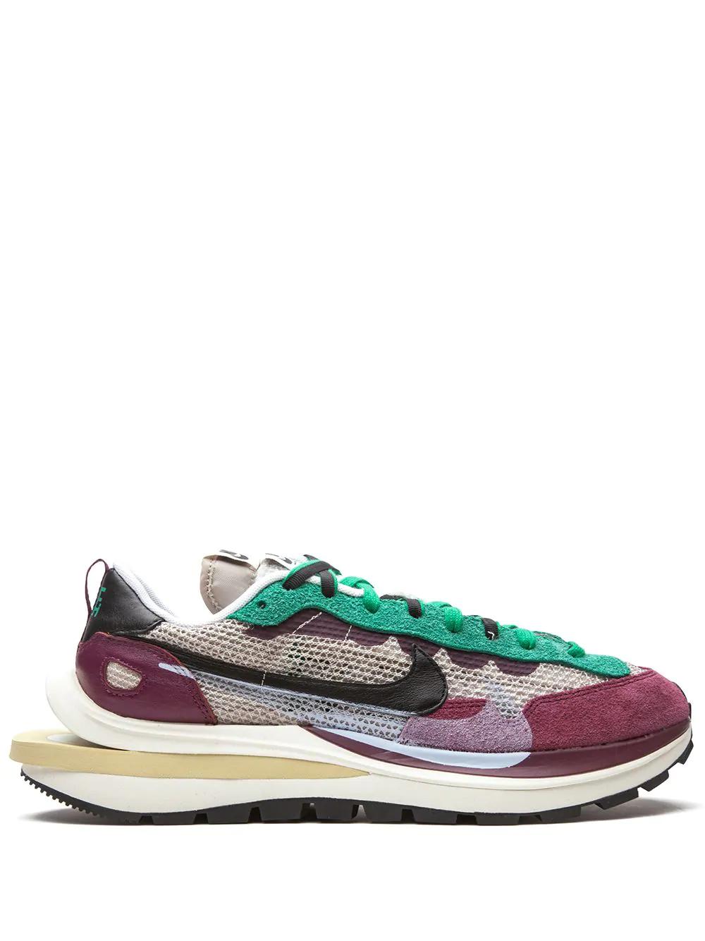 x sacai VaporWaffle "Villain Red/Neptune Green" sneakers by NIKE