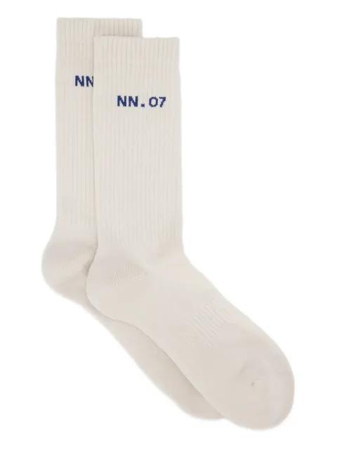 ribbed crew socks by NN07
