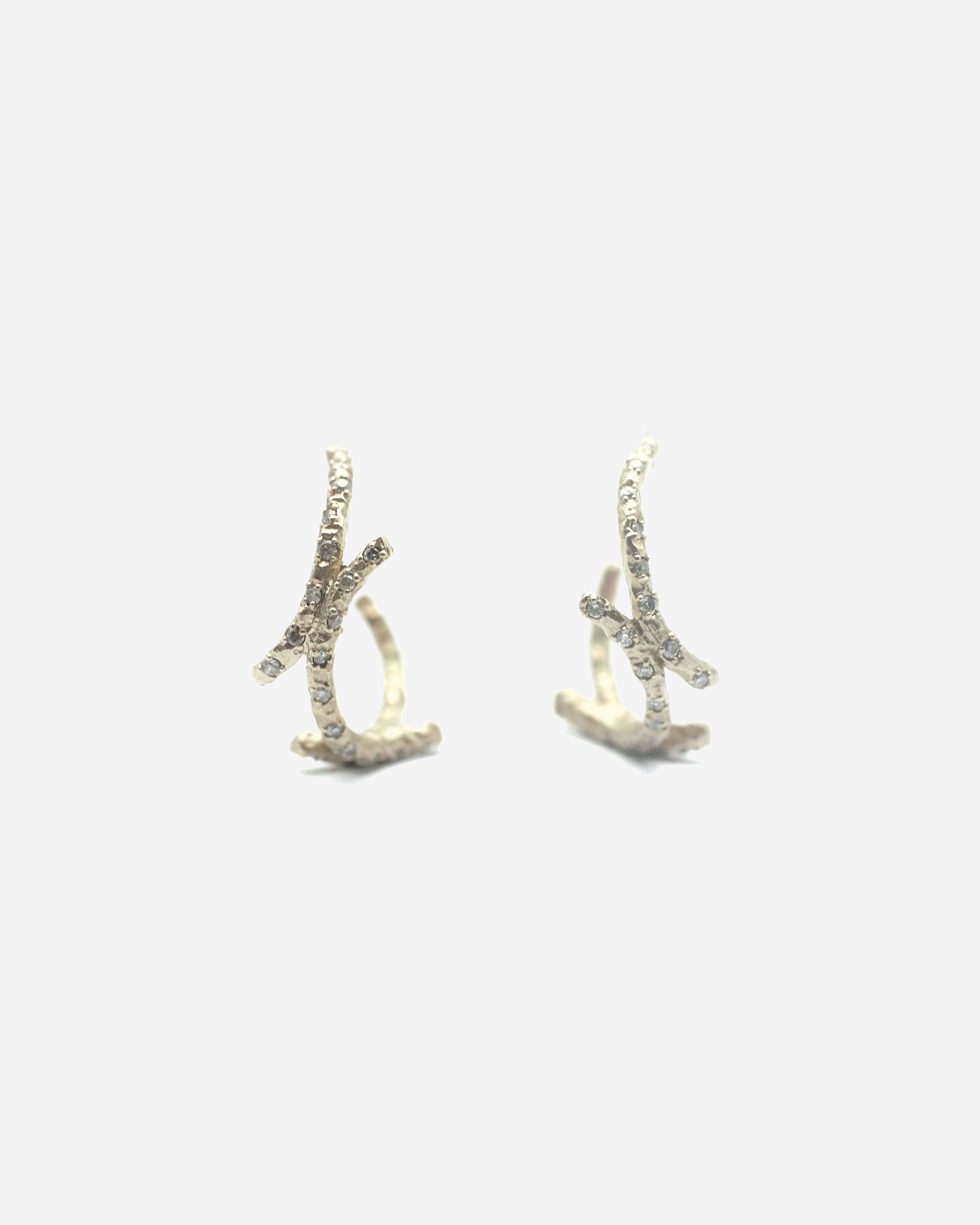 Noguchi Bijoux - Women's Cross Earrings - (White Gold) by NOGUCHI BIJOUX