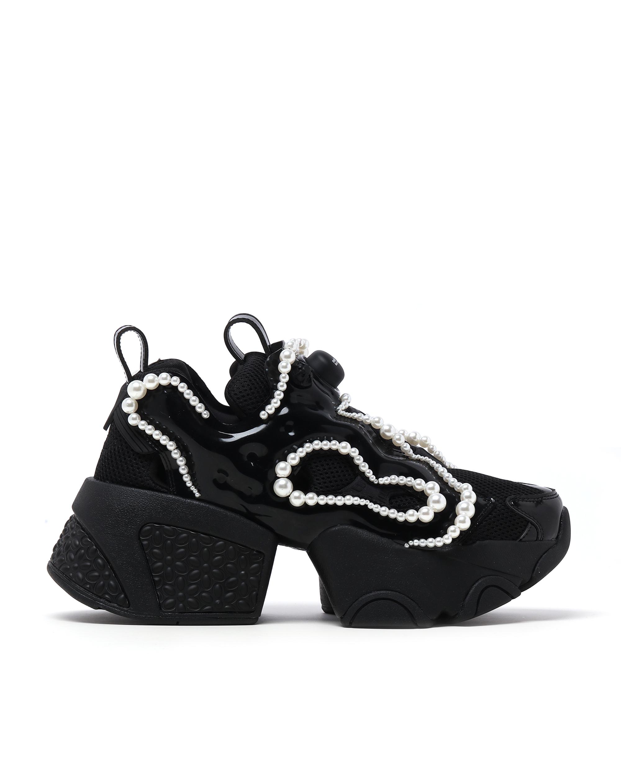 Flying pearl pump fury sneakers by NOIR KEI NINOMIYA