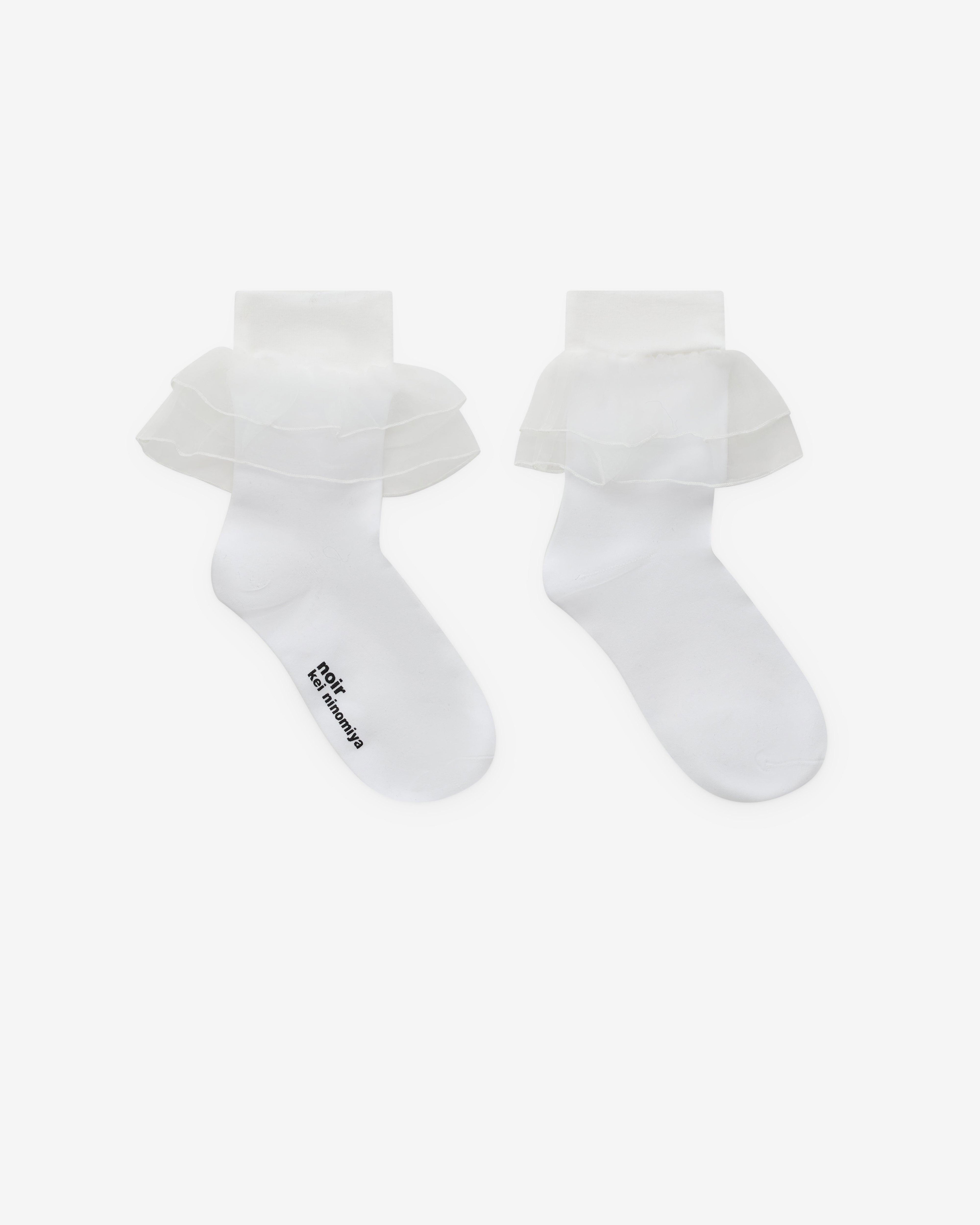 Noir Kei Ninomiya - Women’s Ruffle Ankle Socks - (White) by NOIR KEI NINOMIYA