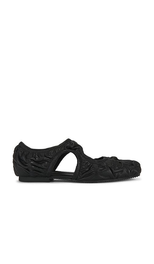 Nora Lozza Bailaruchi Flat in Black by NORA LOZZA