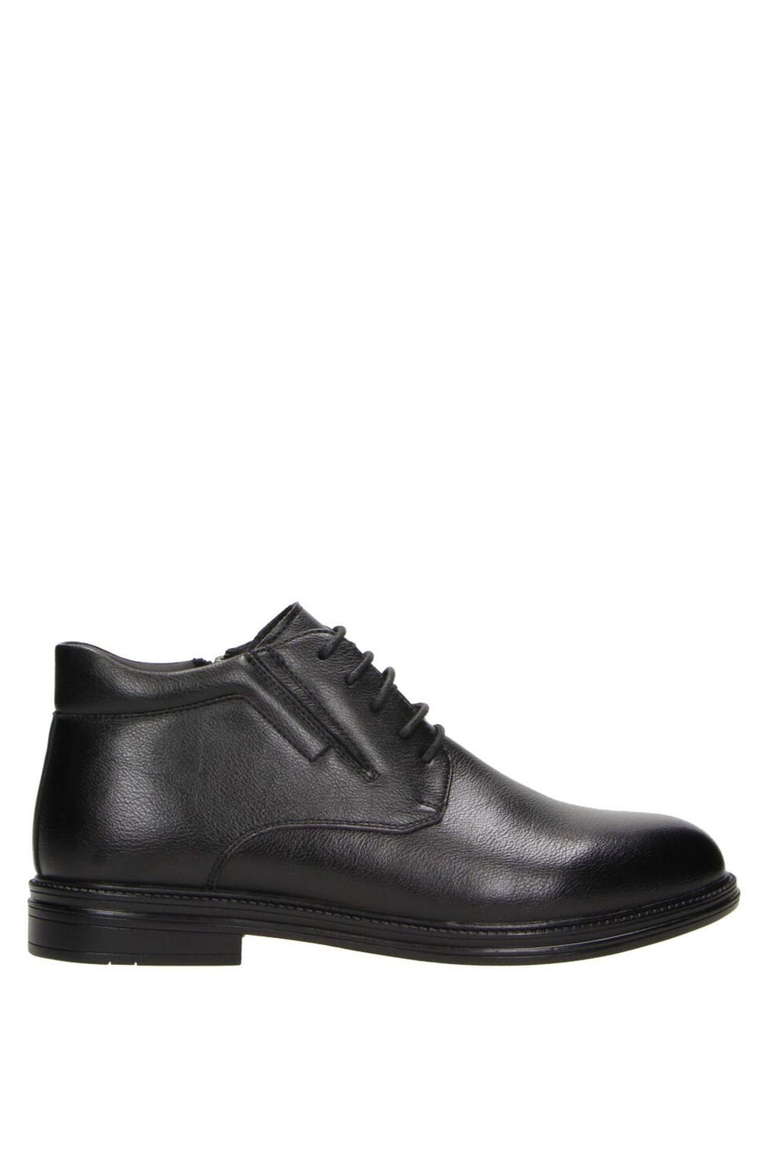 NEWFOUND Low Ankle Lace Up Boot by NOVO