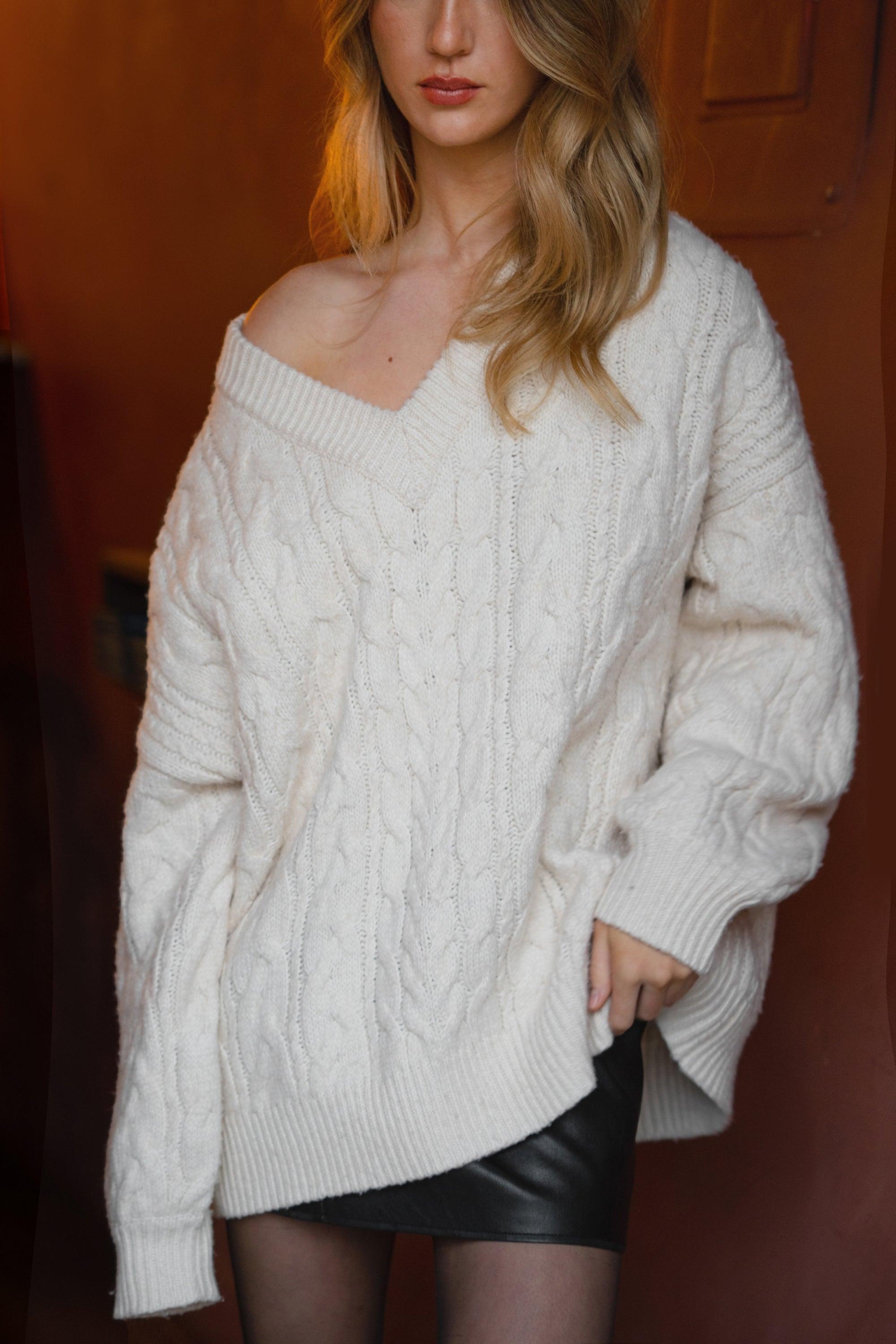 CABLE KNIT V-NECK SWEATER by OAK + FORT