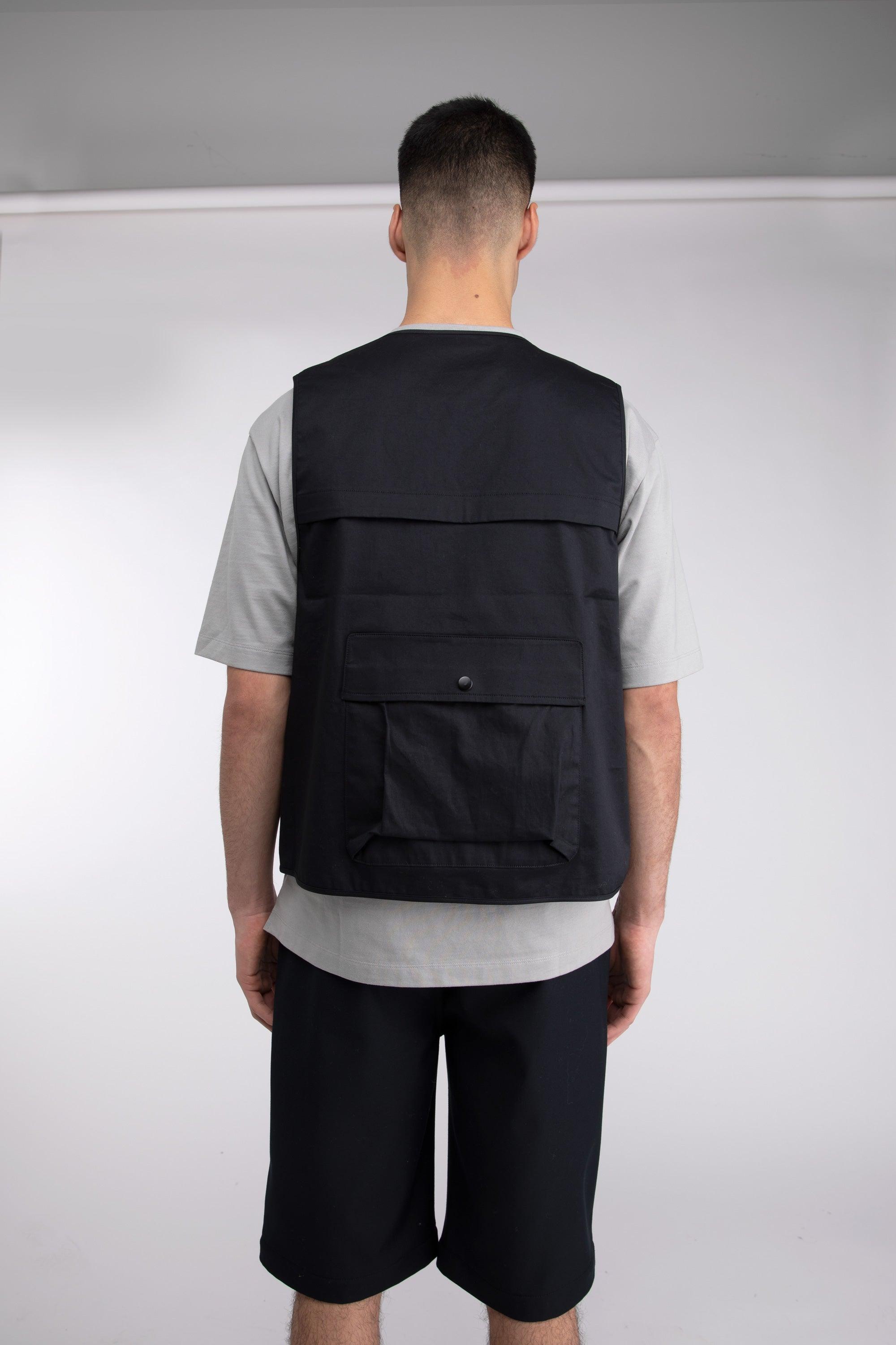 COTTON-TWILL CARGO UTILITY VEST by OAK + FORT