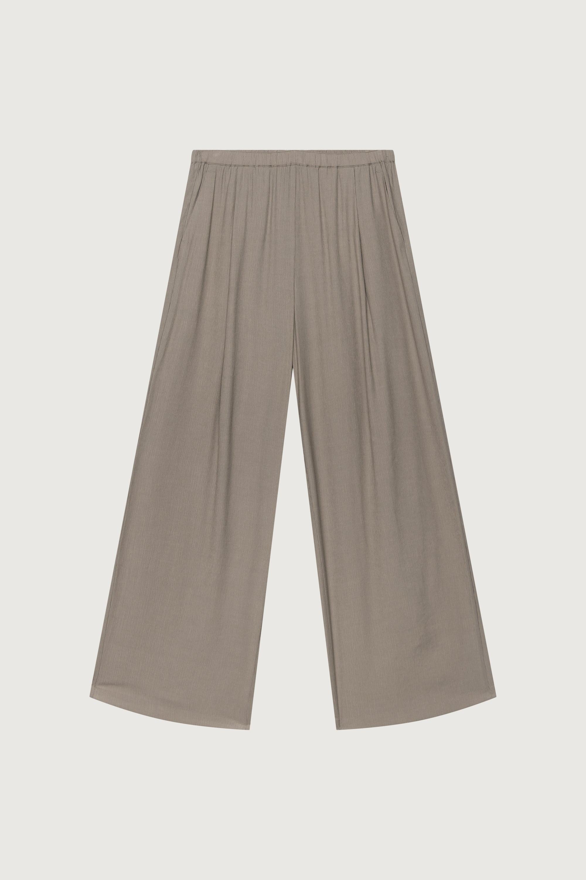 CRINKLED RAYON ELASTIC WAIST PANT by OAK + FORT