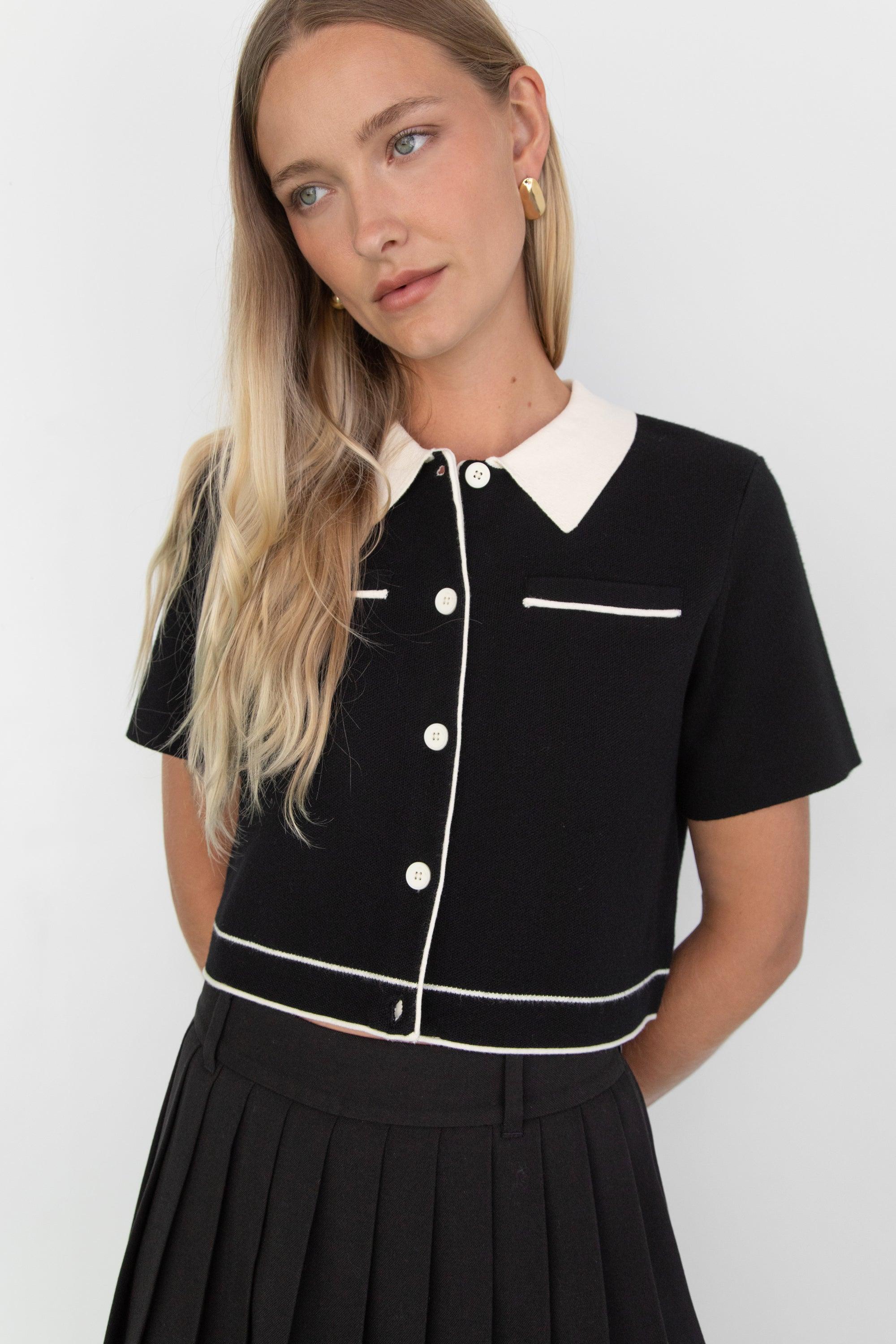 CROPPED KNIT CONTRAST TRIM TOP by OAK + FORT